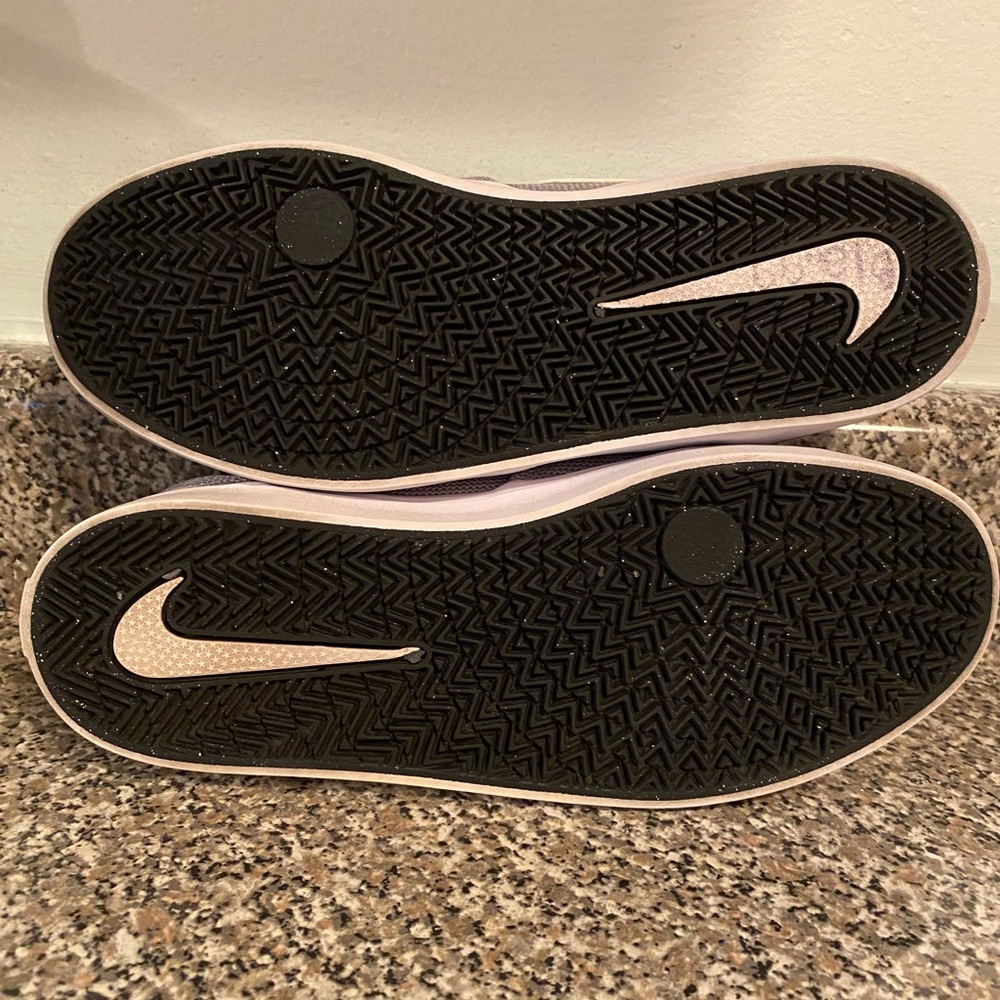 Men’s Nike Sb Check Solar Sneakers View 6